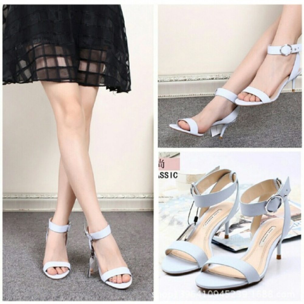 Zara kitten heel sandal in powder blue, size 40